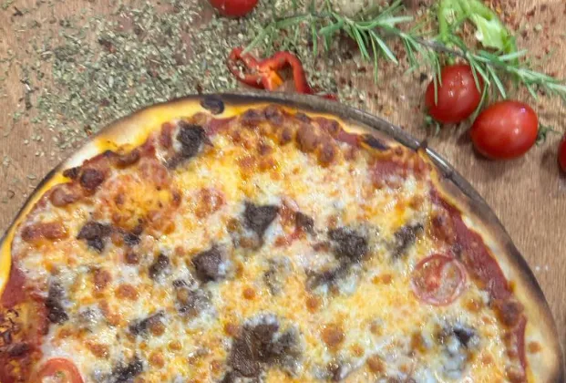 Beef Kavurma Pizza