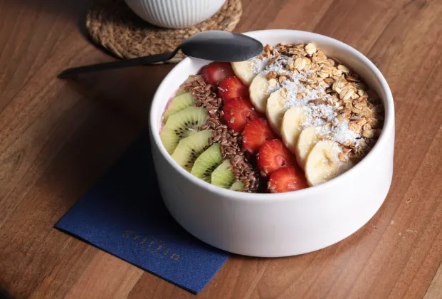 Strawberry and Coconut Smoothie Bowl