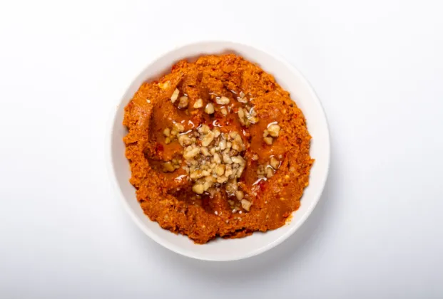 Pepper with Walnuts