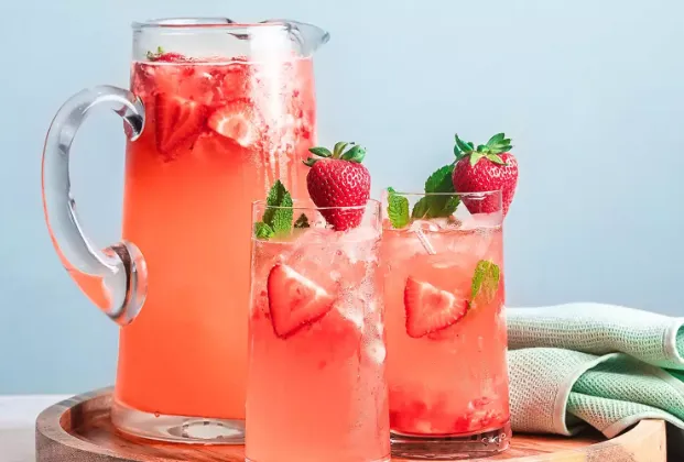 Strawberry cocktail