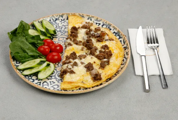 Sautéed Minced Meat with Kasar Cheese Omelet