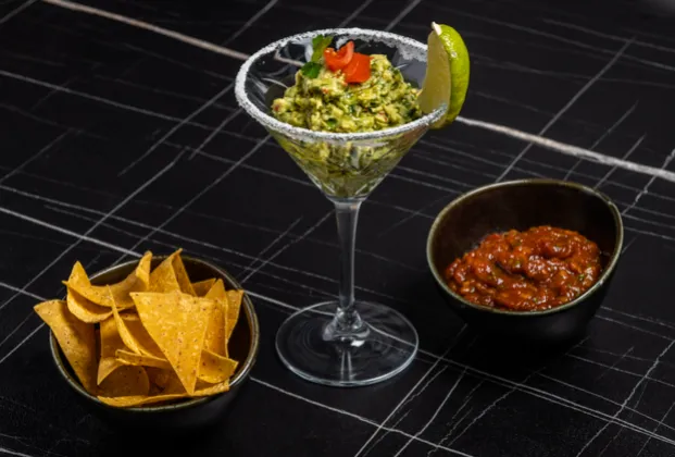 Chips & Guacamole