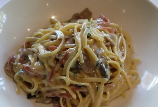 Linguine Carbonara