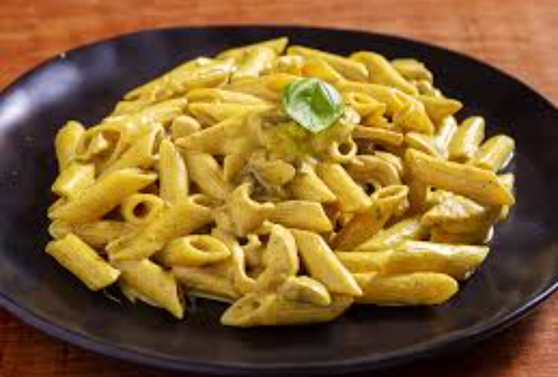 Curry sauce penne
