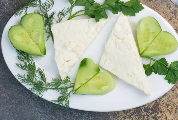 Ezine white cheese