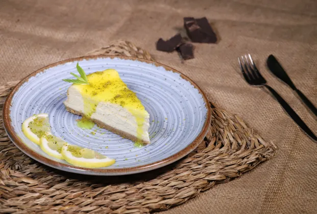 Lemon cheesecake