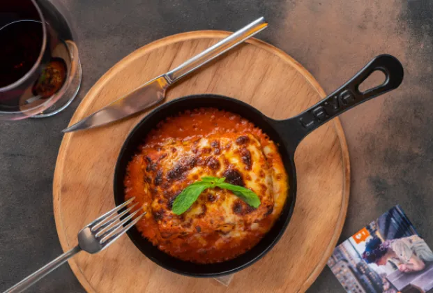 Oven-baked lasagna