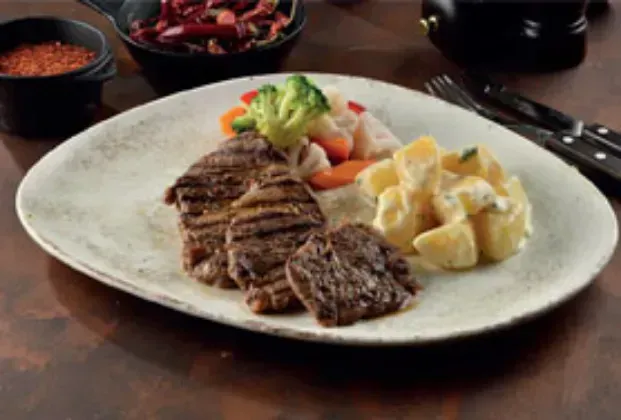 Lokum beef tenderloin