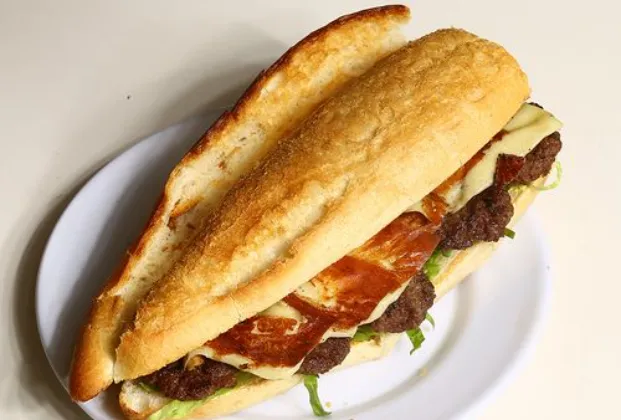 Whole-loaf köfte sandwich