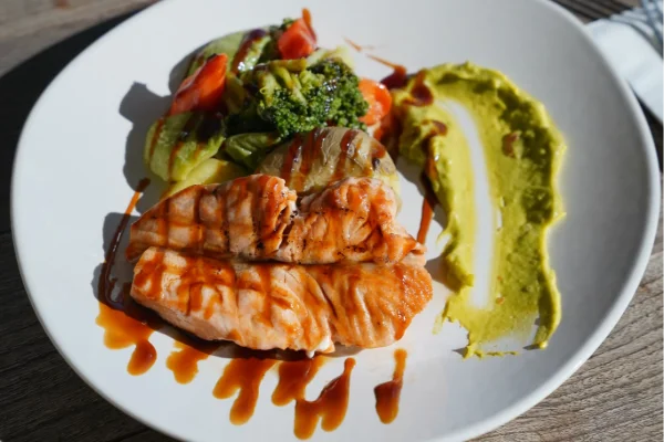 Grilled Salmon with Teriyaki Sauce