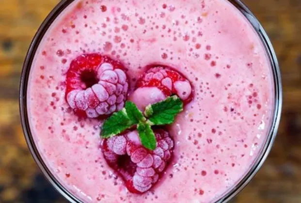 Raspberry Smoothie (16oz.)