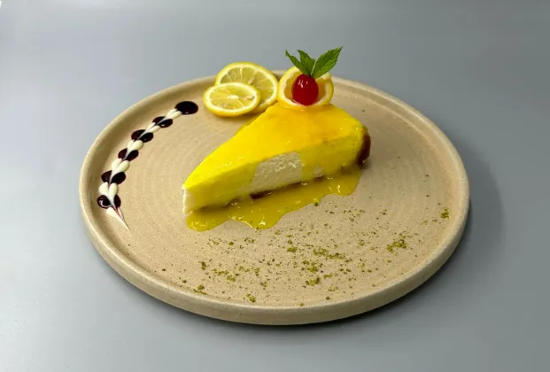 LEMON CHEESECAKE