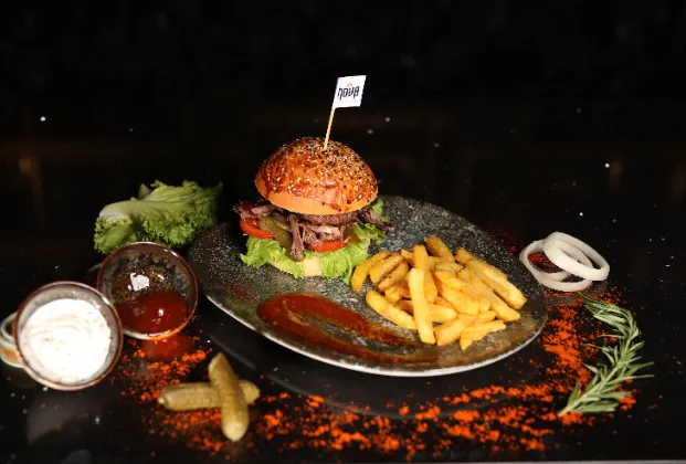 Nova Special Burger