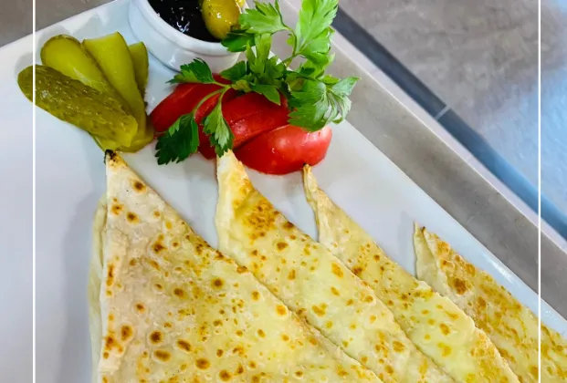 Cheese gözleme