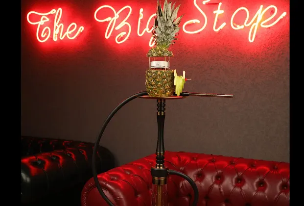 VIP hookah with fruit plate