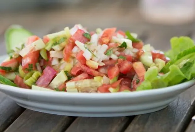 Turkish shepherd’s salad
