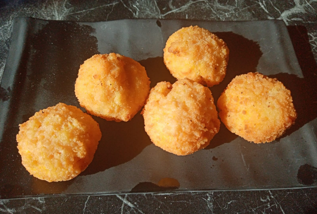 Mozzarella balls