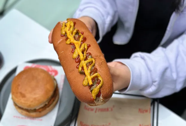 Vegan Hot Dog