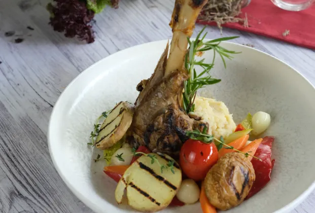 Lamb shank