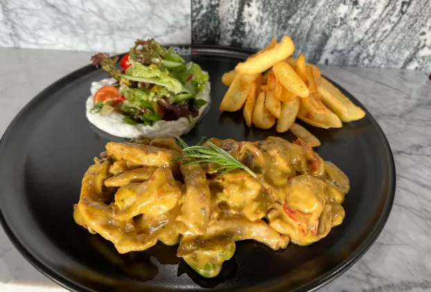 Chicken in Curry Sauce
