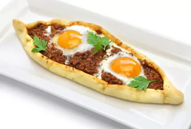 Minced Meat and Egg Pide
