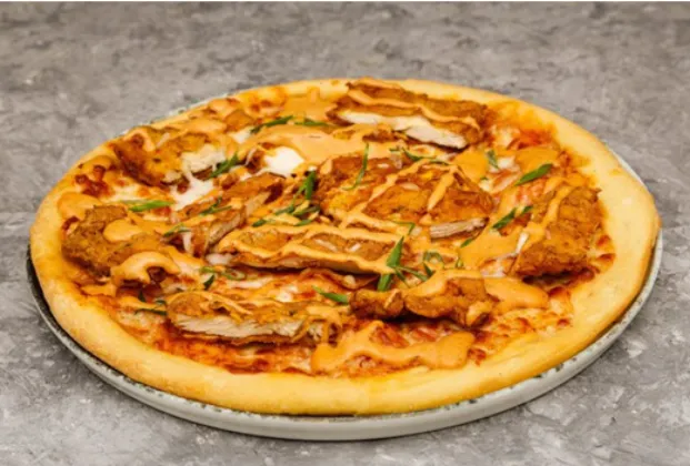 Cajun crispy chicken pizza