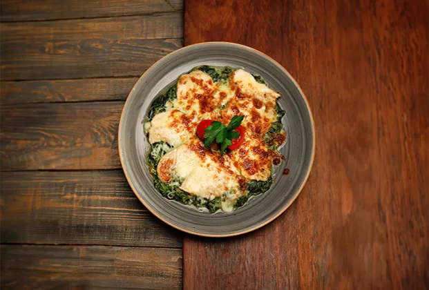 Spinach and cheese grilled chicken