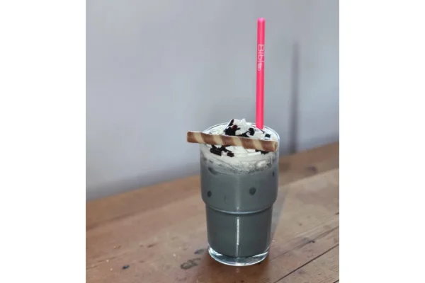 Iced Madagascar latte