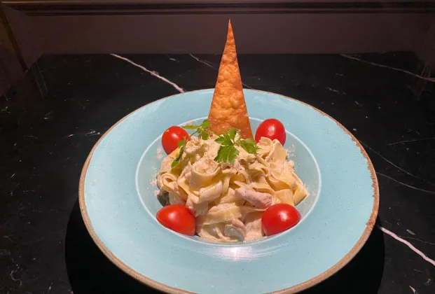 Chicken Fettuccine Alfredo