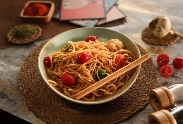 Vegetable linguine