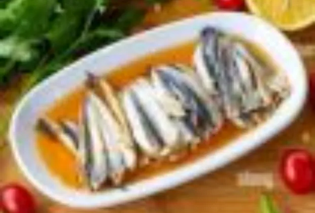 Anchovies with sauce