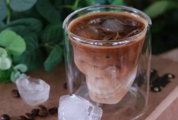 Iced Cortado