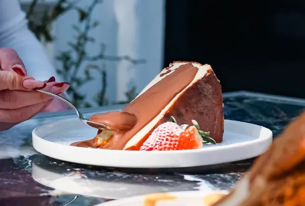 San Sebastian cheesecake