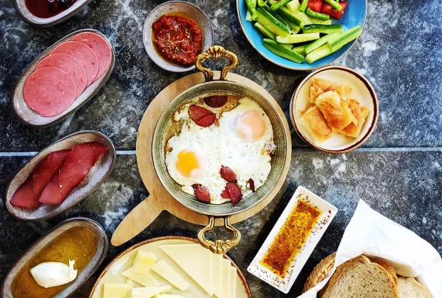Port Cafe & Bistro 1