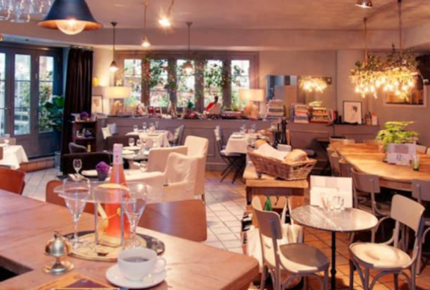 Divine Brasserie & Jazz Club