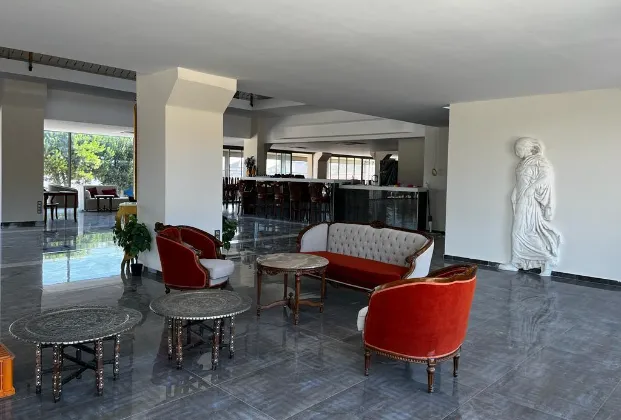 Etruscan Hotel - Lobby Bar 2