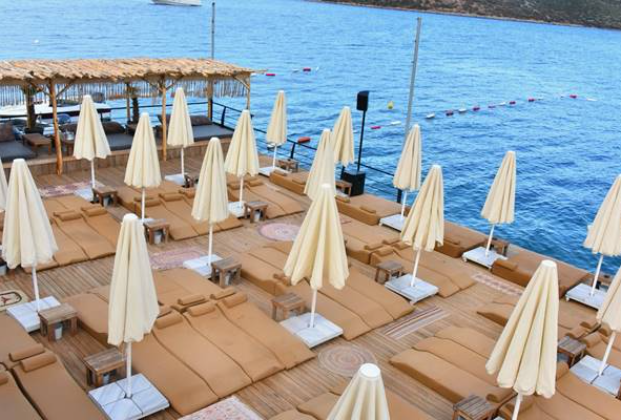 Beyaz Beach
