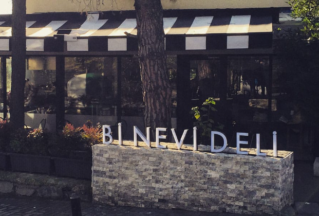 Bi Nevi Deli