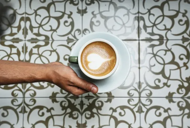 Lomeo Coffee & Breakfast Club