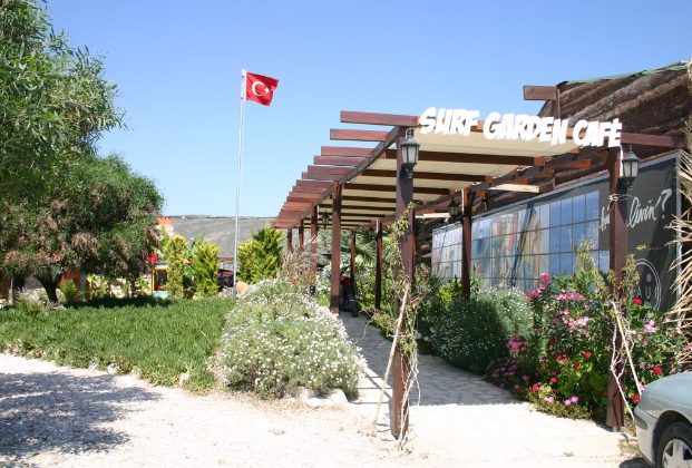 Surf Garden Cafe