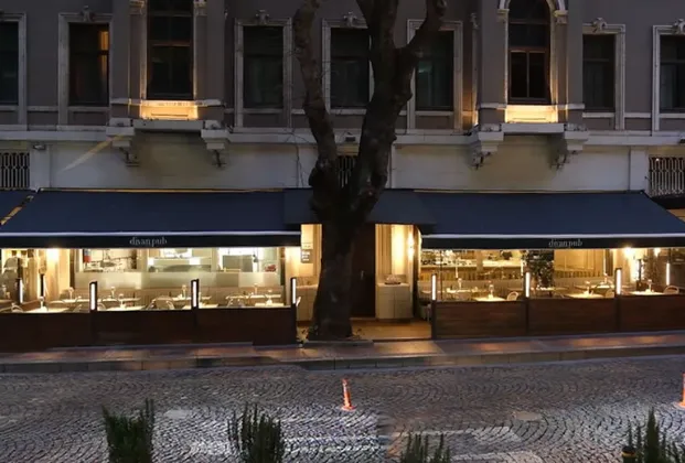 Divan Pub Akaretler 0