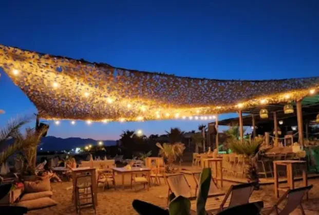Red and White Beach Club - Akşam Menü