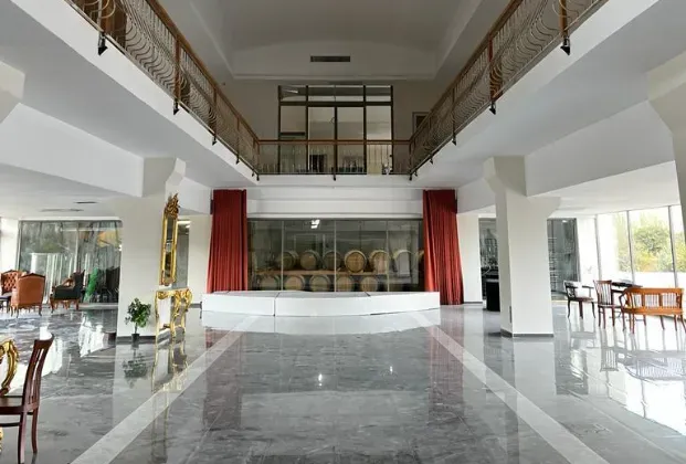 Etruscan Hotel - Garson 3