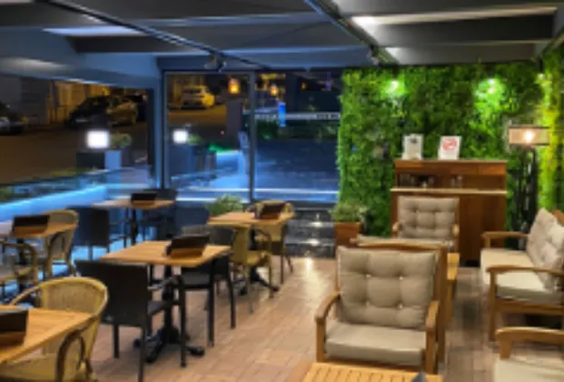 Aura Cafe
