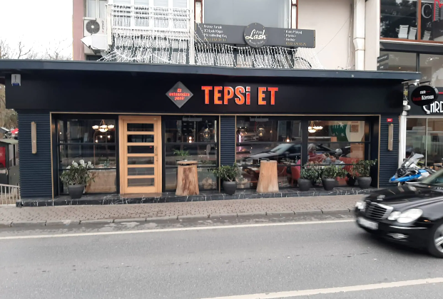 Tepsi Et
