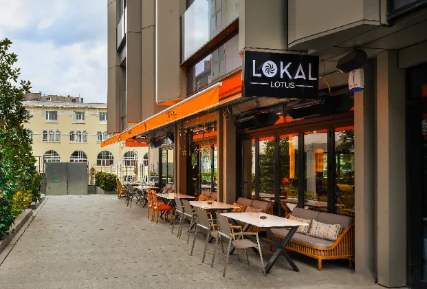 Lokal Lotus 3