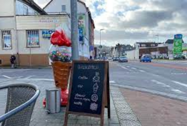 Domanici Eis Cafe