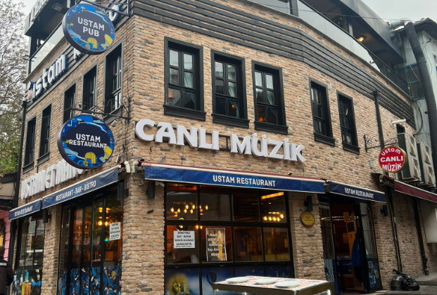 Ustam Pub