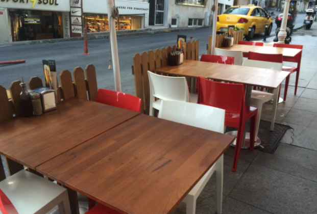 The Upper Crust Pizzeria - Bebek