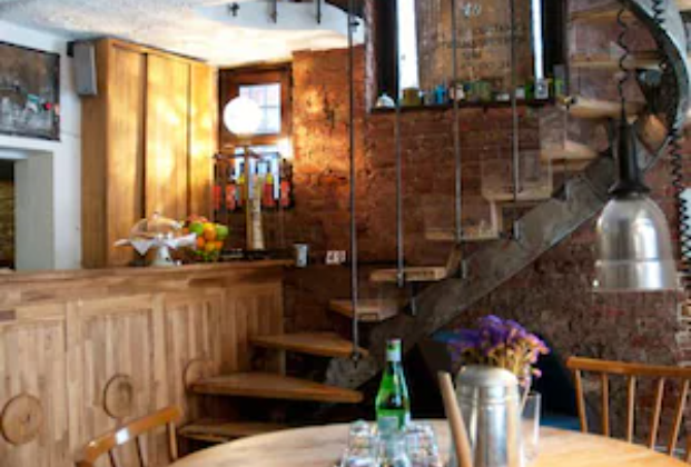 49 Çukurcuma Pizzeria